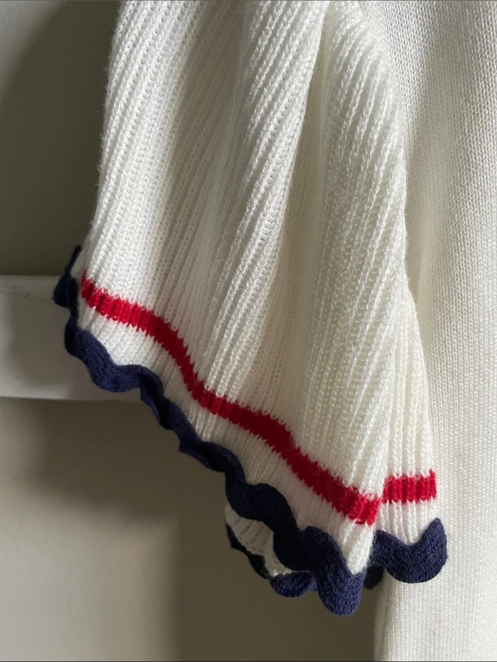 THML White Short Sleeve Sweater Top with Navy and Red Trim - Picture 4 of 7
